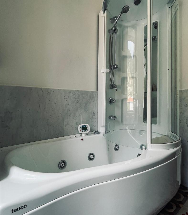 Rl - Boutique Suites & Apartments Bienno Экстерьер фото